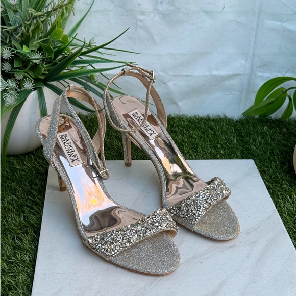 Badgley Mischka Women's Jen
Heeled Sandal embroidered size 8.5 - Picture 7 of 10